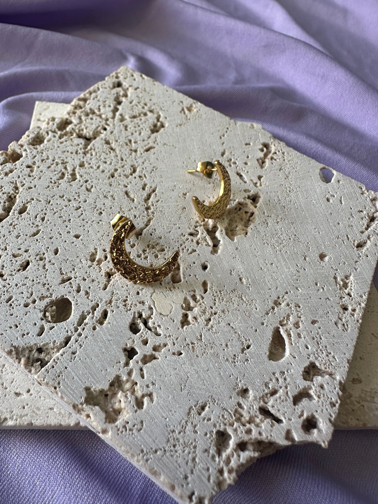 Luna Studs